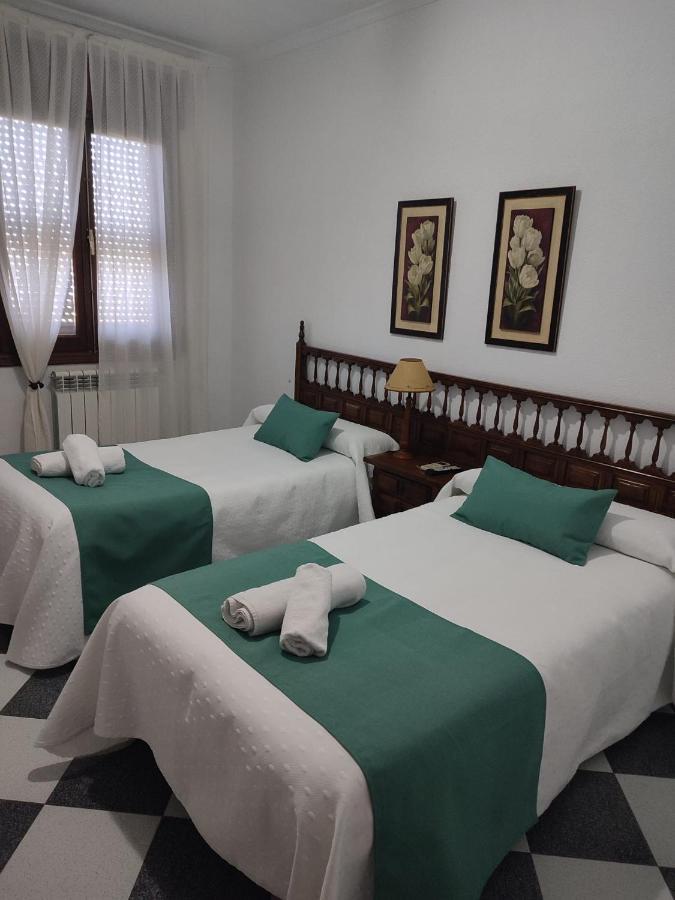 Herrera del Duque Hostal El Fogon De Felisa מראה חיצוני תמונה