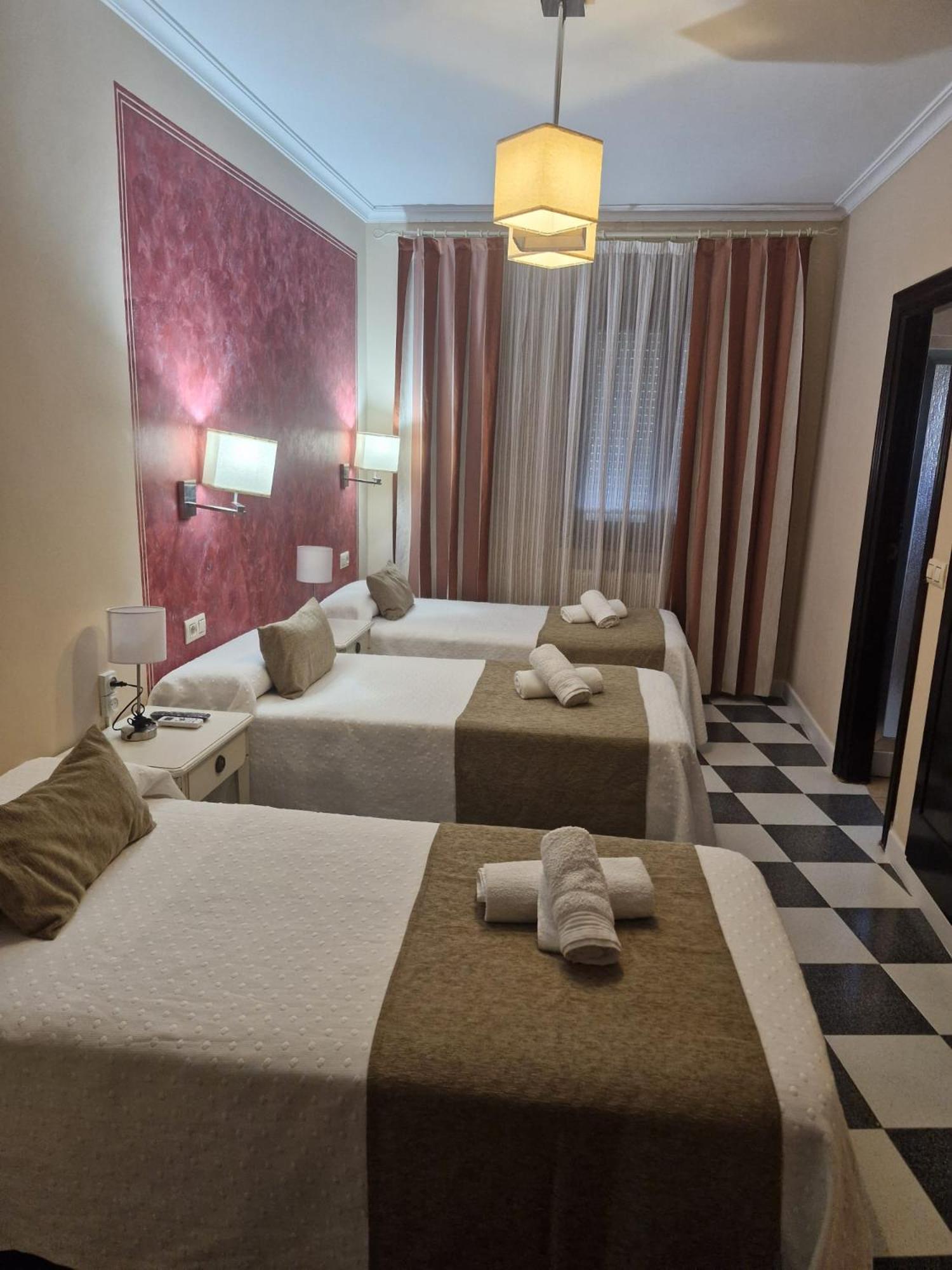 Herrera del Duque Hostal El Fogon De Felisa מראה חיצוני תמונה